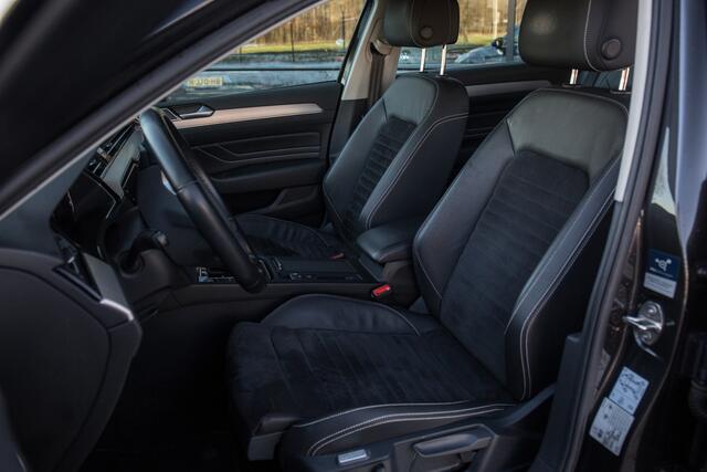 Volkswagen PASSAT Variant 1.5 TSI Elegance , Adap. cruise, Virtual cockpit, Trekhaak,