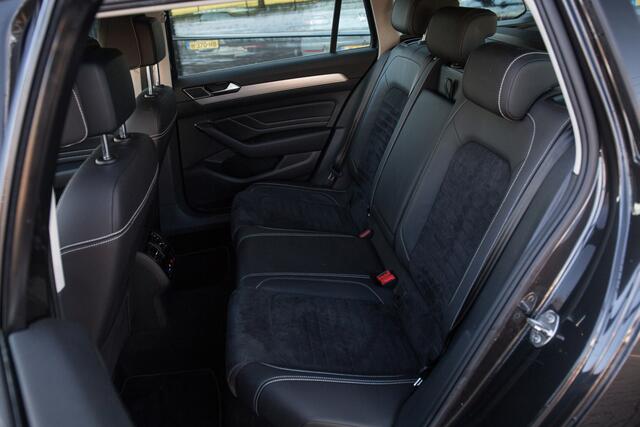 Volkswagen PASSAT Variant 1.5 TSI Elegance , Adap. cruise, Virtual cockpit, Trekhaak,