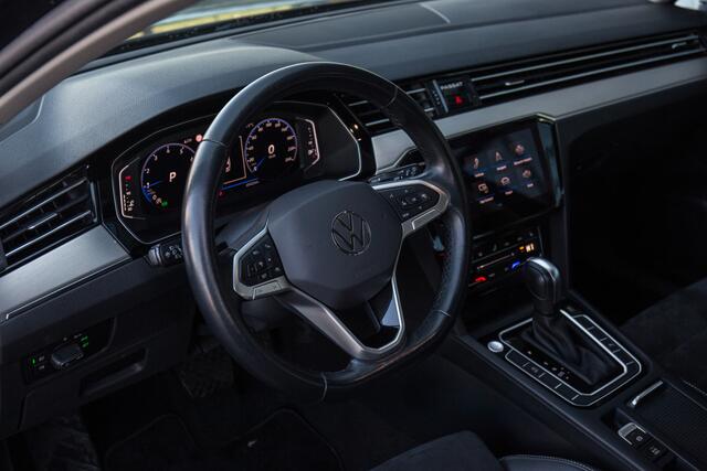 Volkswagen PASSAT Variant 1.5 TSI Elegance , Adap. cruise, Virtual cockpit, Trekhaak,