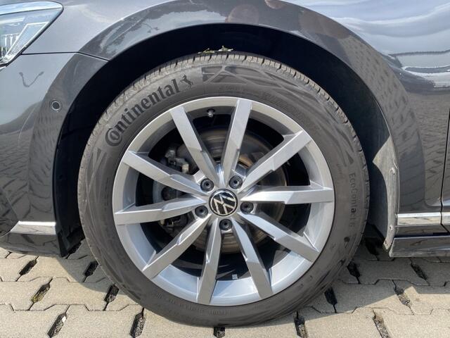 Volkswagen PASSAT 2.0 TDI DSG R-LINE TREKHAAK/CAMERA/NAVI/CARPLAY/ACC/STOELVERW