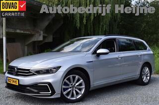 volkswagen-passat-variant-gte-218pk