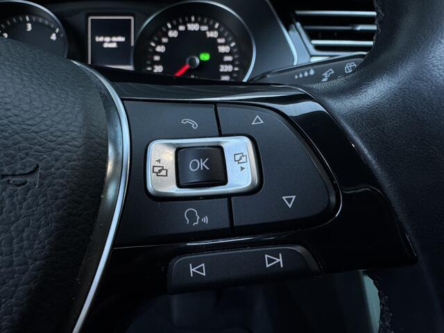 Volkswagen PASSAT Variant 2.0 TDI Comfortline Business GRATIS Afleverpakket! | Adaptive Cruise | Trekhaak |