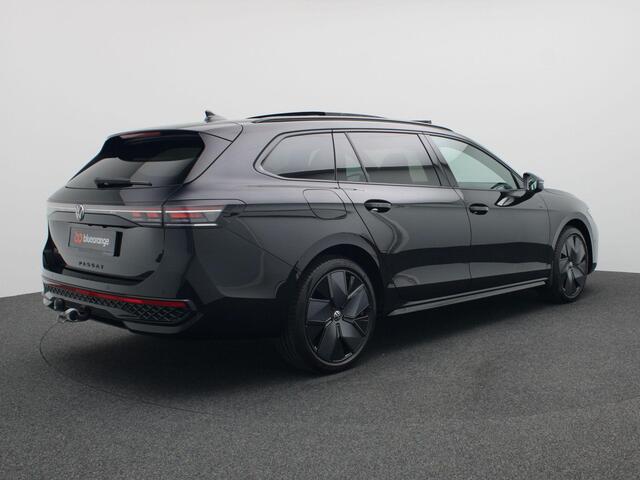 Volkswagen PASSAT Variant 1.5 eHybrid R-Line Edition 272PK DSG Matrix led, trekhaak, adaptive cruise, side assist, schuif-kanteldak, keyless, elek. bedienbare achterklep, stoelverwarming voor & achter, stuurwielverwarming, 19" lichtmetaal