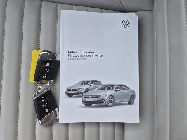 Volkswagen PASSAT Variant 1.4 TSI PHEV GTE Business Automaat / Leder-pakket / Glazen schuif- en kanteldak / Trekgewicht 1600 kg / Apple Carplay Android Auto / Rondomzicht camera / Adaptief CC / Stoelverwarming / Dynaudio soundsysteem /