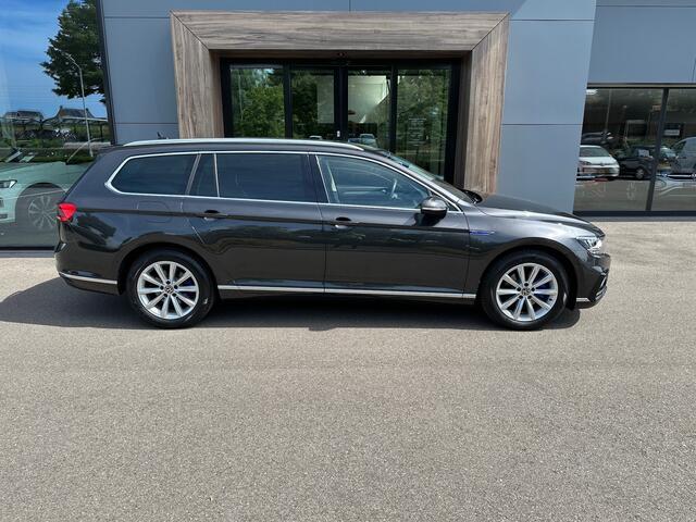 Volkswagen PASSAT Variant 1.4 TSI PHEV GTE | Camera | Dode hoek | Navi | Carplay | Rijklaar incl. 1 jaar Bovag garantie