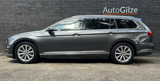 Volkswagen PASSAT Variant 1.4 TSI GTE Connected Series Plus l Pano l Virtual Cockpit l Trekhaak l Camera