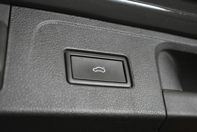 Volkswagen PASSAT Variant 1.4 TSI PHEV GTE Business Pano Trekh 360° Cam Dhoek Virtual Cockpit El-aKlep Pro Navi