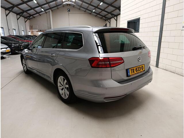 Volkswagen PASSAT Variant 1.4 TSI Comfortline Business Pdc | Lmv | Navi | Automaat