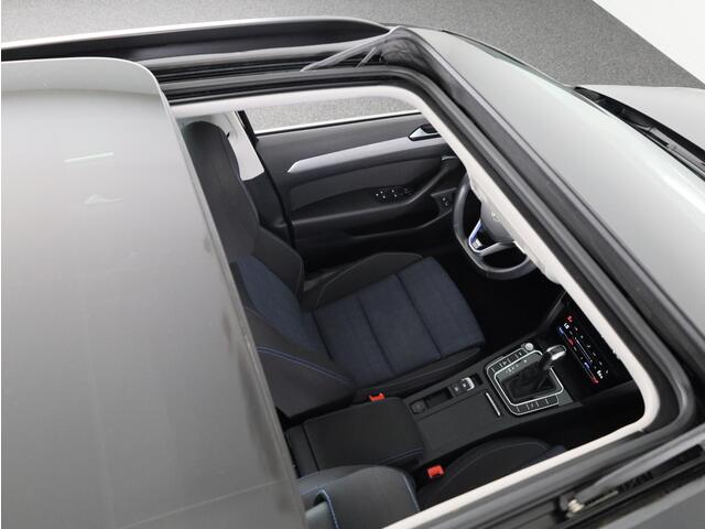 Volkswagen PASSAT Variant 1.4 TSI PHEV GTE Business 218PK DSG | Panorama dak | Trekhaak elektrisch | Stoelverwarming | Digitale cockpit |