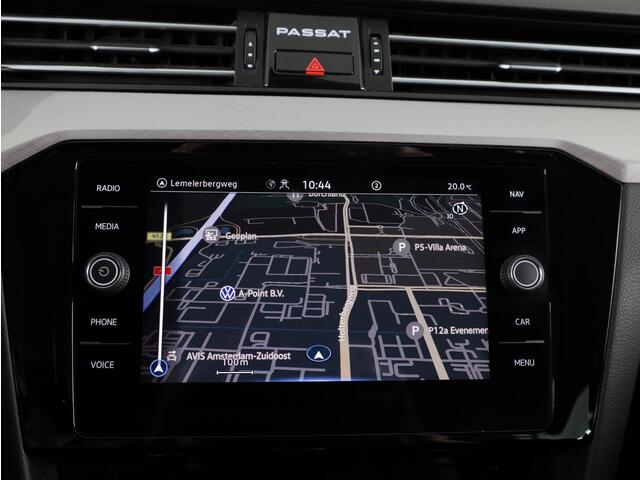 Volkswagen PASSAT Variant 1.4 TSI PHEV GTE Business 218PK DSG | Panorama dak | Trekhaak elektrisch | Stoelverwarming | Digitale cockpit |