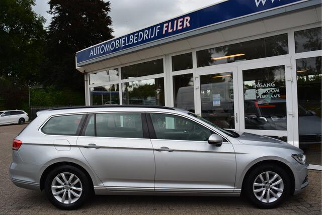 Volkswagen PASSAT Variant 1.4 126 PK TSI Comfortline Executive | PDC | Navi | Clima | Orig. NL | NAP |