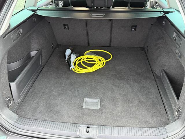 Volkswagen PASSAT Variant 1.4 TSI PHEV GTE Business | Panoramadak | Stoelmassage | Apple Carplay | Trekhaak