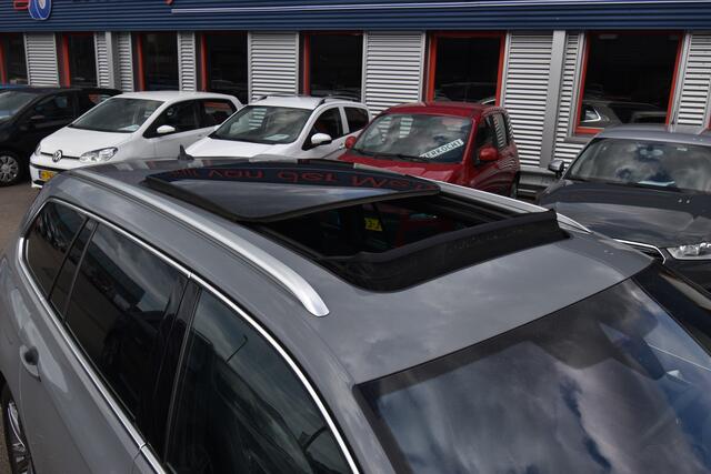 Volkswagen PASSAT Variant 1.5 TSI R-Line Business + , VIRTUAL COCKPIT , A UITRIJ CAM , LED KOPL , PANORAMADAK ,