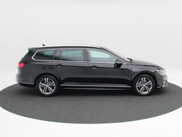 Volkswagen PASSAT Variant 1.5 TSi 150 Pk Automaat R-Line | Adaptive Cruise | CarPlay | Navigatie | Bluetooth | Parkeersensoren | Stoelverwarming | 17 Inch | Trekhaak |