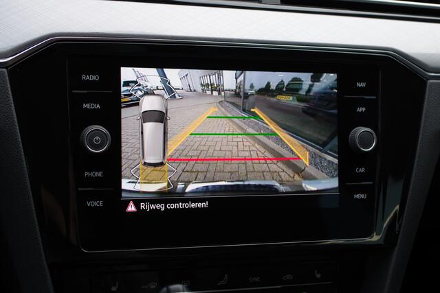 Volkswagen PASSAT Variant 1.4 TSI GTE Business 218 PK PHEV, Trekhaak, Carplay, LED verlichting