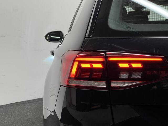 Volkswagen PASSAT Variant 1.4 TSI PHEV GTE Business | NAVIGATIE | TREKHAAK | ACC | CAMERA |