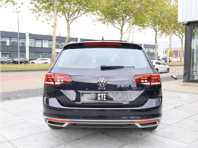 Volkswagen PASSAT Variant GTE 1.4 TSI PHEV 218PK | Panodak | Virtual | Keyless | Camera | Trekhaak | Stoel&Stuurverwarming |
