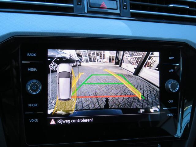 Volkswagen PASSAT 1.4 TSI PHEV GTE BNS / Trekhaak wegklap. / Camera / BOVAG garantie