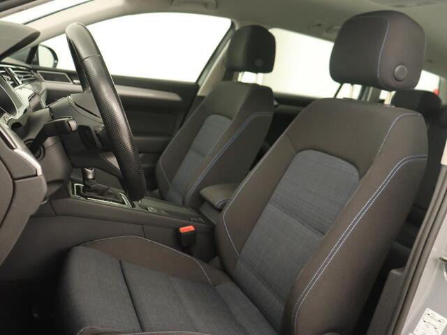 Volkswagen PASSAT 1.4 TSI PHEV GTE | Trekhaak | Stoelverwarming | Massage | Camera | Adaptive cruise | Carplay | Navigatie | Side Assist | Matrix LED | Plug In