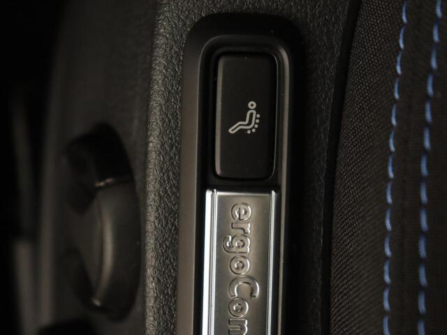 Volkswagen PASSAT 1.4 TSI PHEV GTE | Trekhaak | Stoelverwarming | Massage | Camera | Adaptive cruise | Carplay | Navigatie | Side Assist | Matrix LED | Plug In