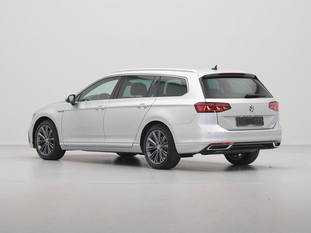 Volkswagen PASSAT Variant 1.4 TSI PHEV GTE Highline Leer/Alcantara Camera Dynaudio Trekhaak