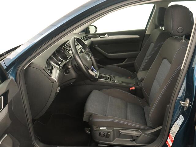 Volkswagen PASSAT 1.4 TSI PHEV GTE | Trekhaak | 360 Camera | Stoelverwarming | Side Assist | Carplay | Massage | Matrix LED | Navigatie | Adaptive cruise | Climate control | Plug In