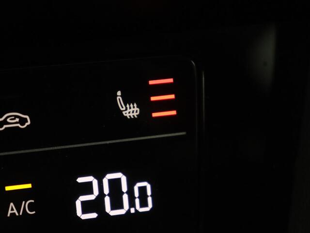 Volkswagen PASSAT 1.4 TSI PHEV GTE | Trekhaak | 360 Camera | Stoelverwarming | Side Assist | Carplay | Massage | Matrix LED | Navigatie | Adaptive cruise | Climate control | Plug In