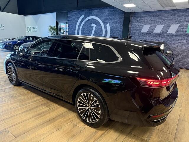 Volkswagen PASSAT Variant 1.5 eHybrid Elegance Business PHEV |MASSAGESTOELEN|TREKHAAK||NAVI|