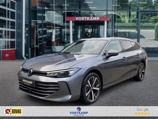 Volkswagen PASSAT 1.5 TSI E-HYBRID BUSINESS TREKHAAK/CAMERA/NAVI/CARPLAY/ACC/STOEL