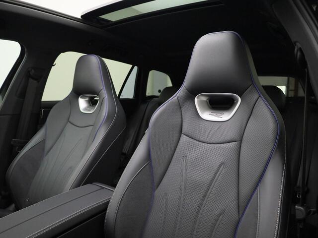 Volkswagen PASSAT Variant 1.5eHybrid 200kW/272PK R-Line Blackstyle DSG · Panoramadak · Trekhaak · 360°Camera + Parkeersensoren · Garantie tot januari 2030 of 100000km.