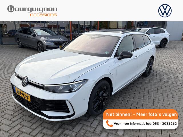 Volkswagen PASSAT Variant 1.5 eHybrid 272 Pk Automaat R-Line Edition | Matrix LED | Panoramadak | Head-Up | Black Style | Trekhaak | 18" | 19.087 Km!!