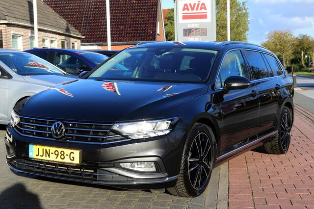 Volkswagen PASSAT 1.5 TSI HIGHLINE, trekhaak, JAAR BOVAG GARANTIE