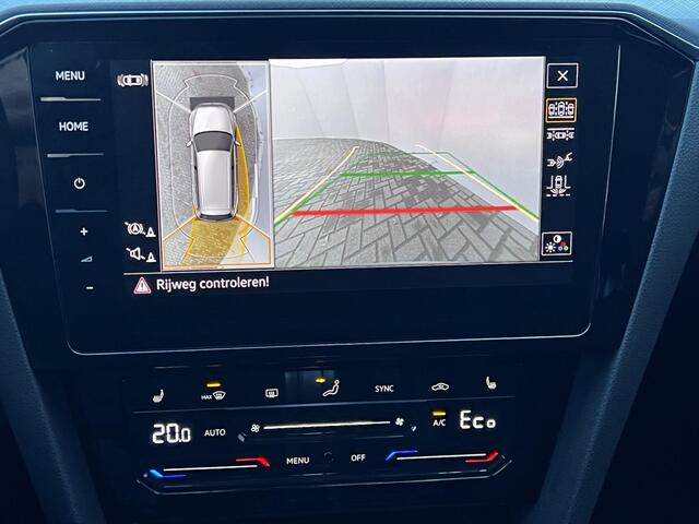 Volkswagen PASSAT Variant 1.4 TSI PHEV 218 pk GTE Business Automaat / Dealer onderhouden / 1.600 kg Elektrische trekhaak / Stuur- en stoelverwarming / Ergo Comfort stoel / Camera 360° / Winterwielenset /