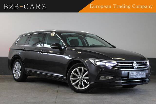Volkswagen PASSAT Variant 1.5 TSI Business Navi - Matrix LED - Stoelverwarming - Trekhaak