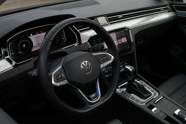 Volkswagen PASSAT Variant 1.4 TSI PHEV GTE | Pano | Camera | ACC