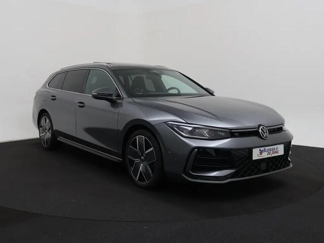 Volkswagen PASSAT Variant 1.5 eTSI R-Line Edition 150pk | Pano | IQ.Light | ACC | Ergo active + massage