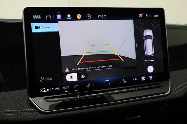 Volkswagen PASSAT Variant 1.5eTSI/150PK DSG · Navigatie · Stoel-& stuurverwarming · Apple/Android · Garantie tot juni 2026