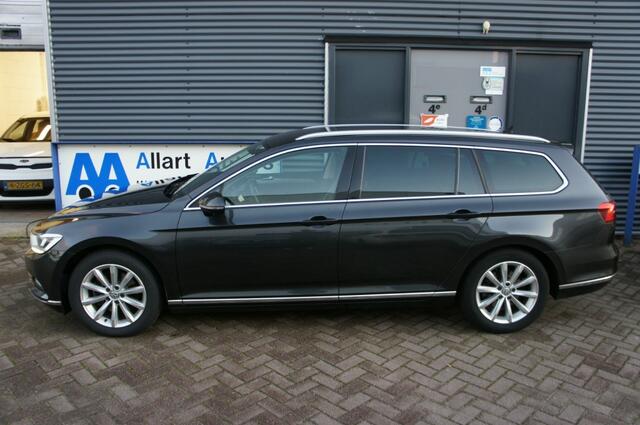 Volkswagen PASSAT 1,4 TSi ACT Highline DSG7 / Navigatie / Trekhaak