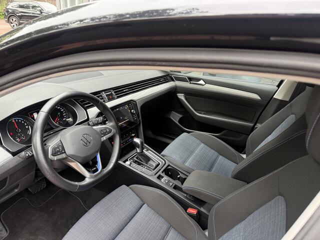 Volkswagen PASSAT Variant 1.4 TSI PHEV GTE Business Navigatie Apple Carplay/Android Auto Camera Parkeersensoren Stoelverwarming Virtual Cockpit Climate Control