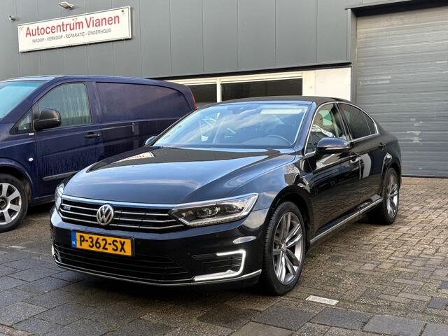 Volkswagen PASSAT 1.4 TSI GTE Highline Leer Automaat Camera