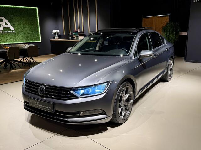Volkswagen PASSAT 1.4 TSI ACT DSG Panoramadak|Camera|Navi|Media Grijs
