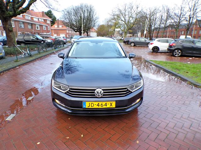 Volkswagen PASSAT Variant 1.4 TSI Comfortline CRUISECONTROL STOELVERWARMING TELEFOON