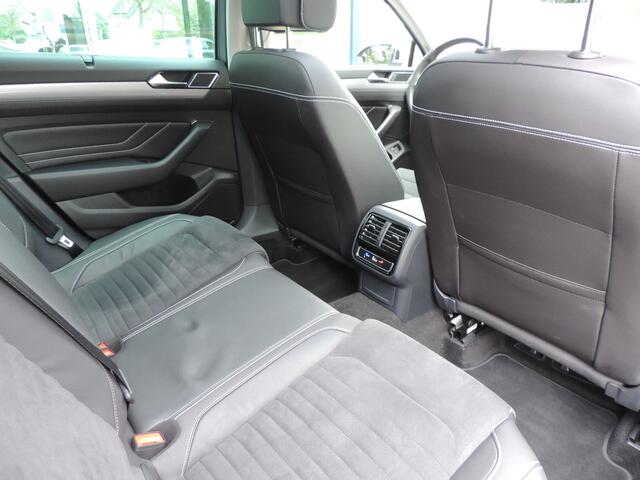 Volkswagen PASSAT Variant 1.4 TSI PHEV GTE Business - Pano | 360 Camera | Massage | Elektr. klep | ACC | CarPlay | Dodehoek