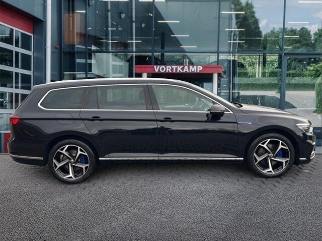 Volkswagen PASSAT 1.4 TSI GTE PANO-DAK/LEDER/TREKHAAK/360-CAMERA/STOEL-STUURVERW