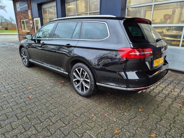Volkswagen PASSAT 1.8 TSI HIGHLINE, 360 Camera, Standkachel, Stoelverwaming, Virtueel cockpit, Stoelmassage, ALL IN PRIJS!