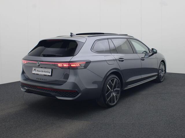 Volkswagen PASSAT Variant 1.5eHybrid 200kW/272PK R-Line DSG · Panoramadak · Leder · 360°Camera · Trekhaak · Garantie t/m 16-03-2030 of 100000km.