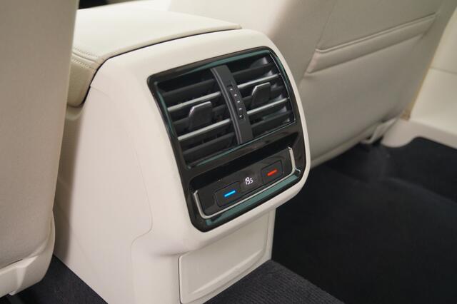 Volkswagen PASSAT 1.6 TDI Comfortline Business 4-drs -PANO-NAVI-ECC-PDC-