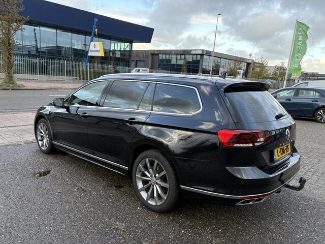 Volkswagen PASSAT Variant 2.0 TSI Elegance Business R-Line DSG