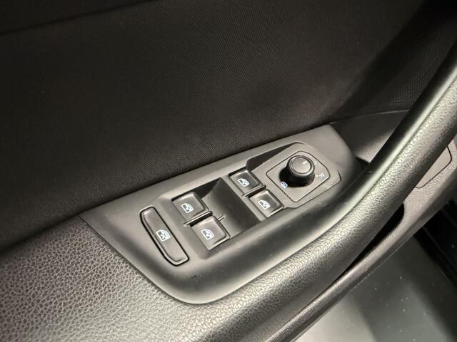 Volkswagen PASSAT Variant 1.5 TSI Comfortline Business/ Automaat/ Navi/ Adap. Cruise