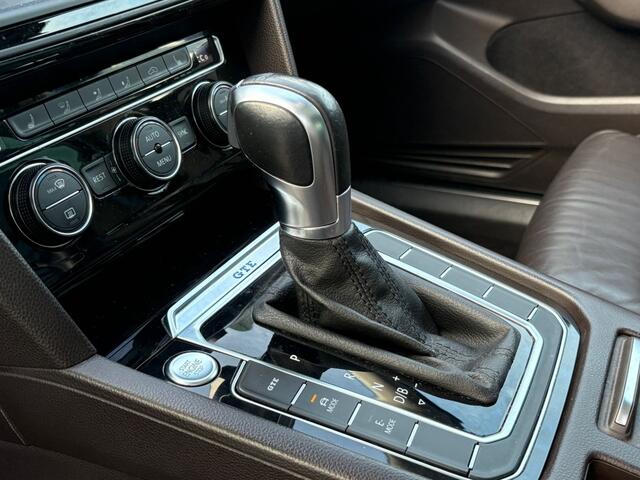 Volkswagen PASSAT 1.4 TSI GTE Highline Leer Automaat Camera